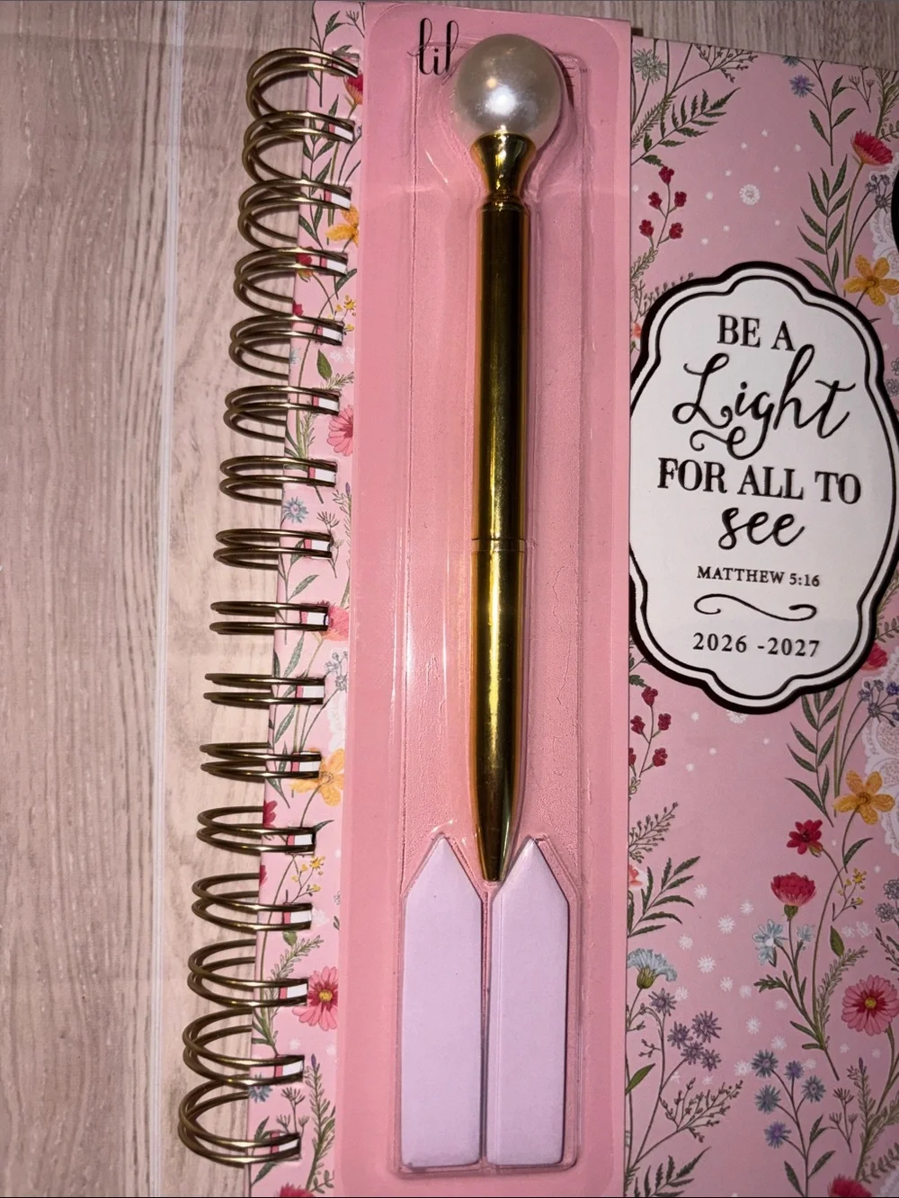 Be A Light Floral 18-Month Agenda with Gold Pen - Pink
